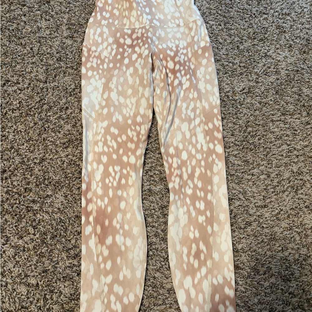 Fabletics Tan and White Leggings with Lightweight Comfort